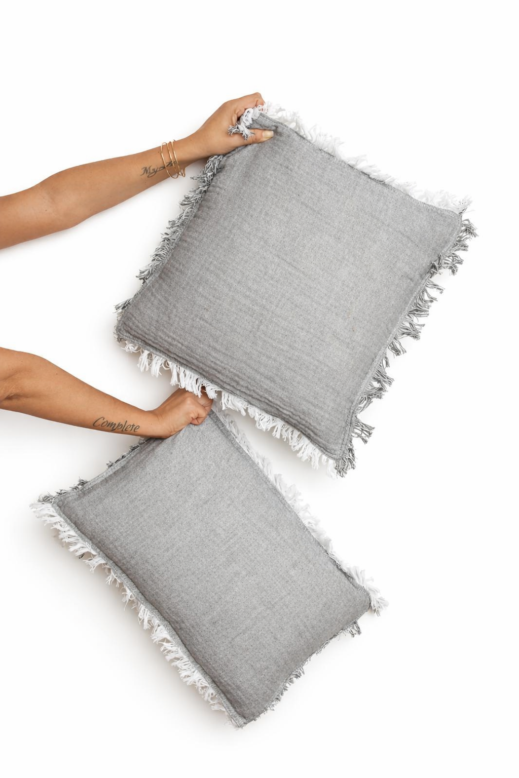 כרית נוי סט זוגי | דגם Canva